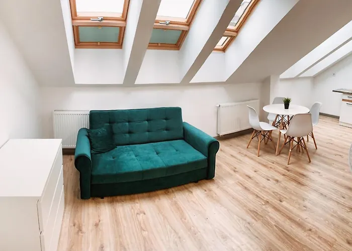 Spacious Loft 10